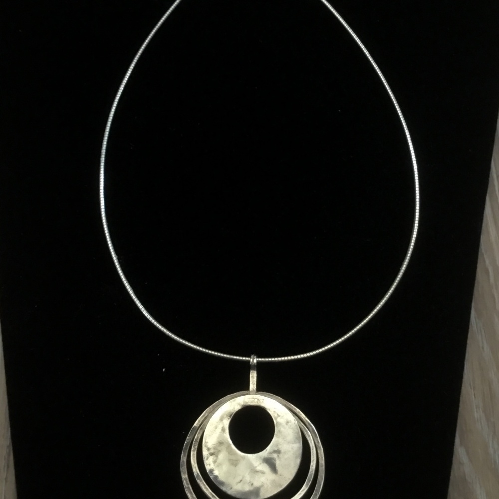 Silpada silver pendant necklace